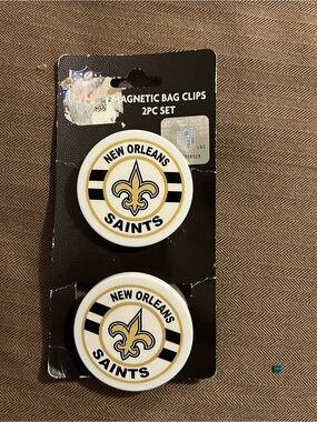 NFL New Orleans Saints 2pc Magnetic Chip Clips